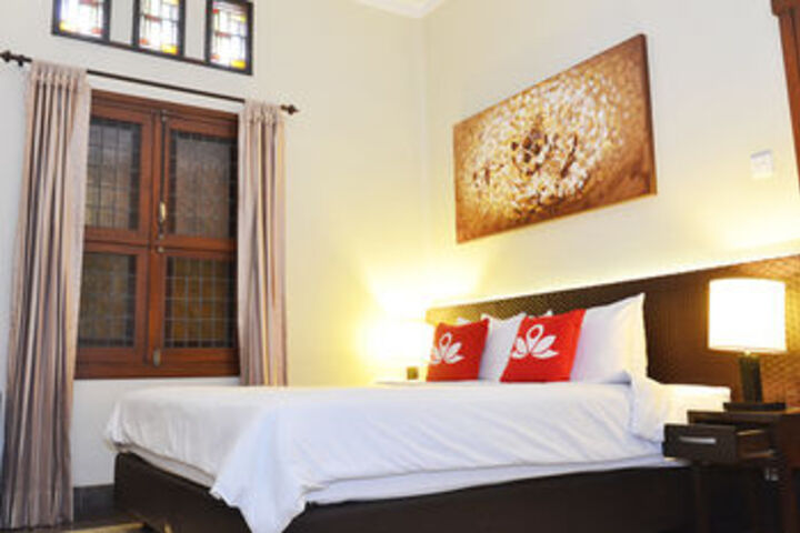 Room 18 of 23