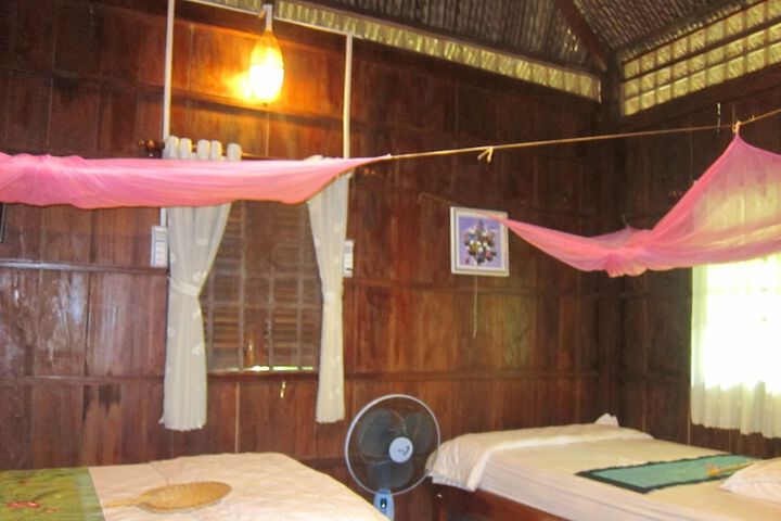 Room 6 of 25