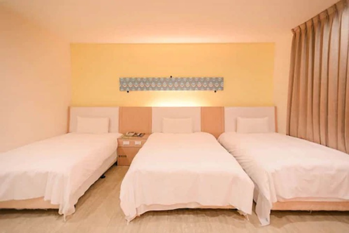 Room 42 of 64