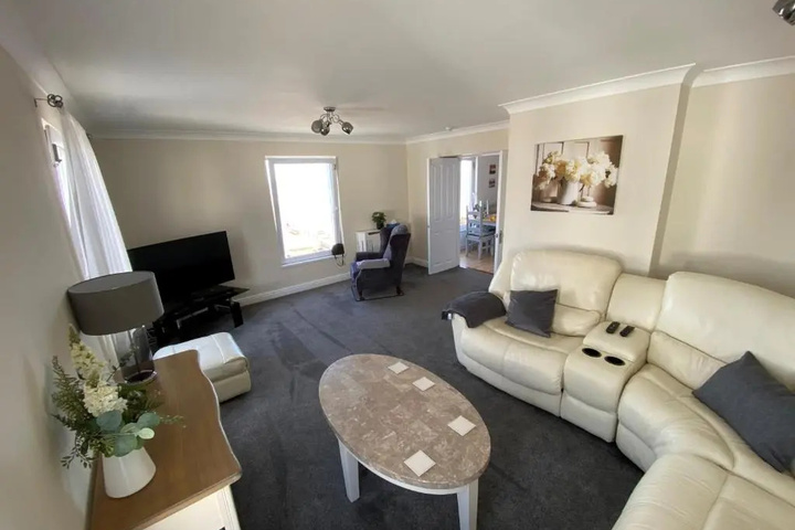 Room 2 of 15