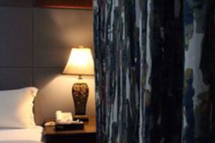 Room 17 of 49
