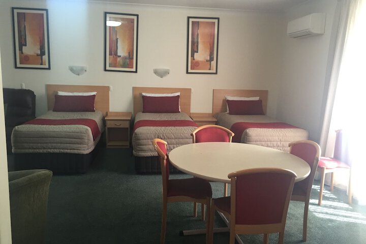 Room 19 of 46