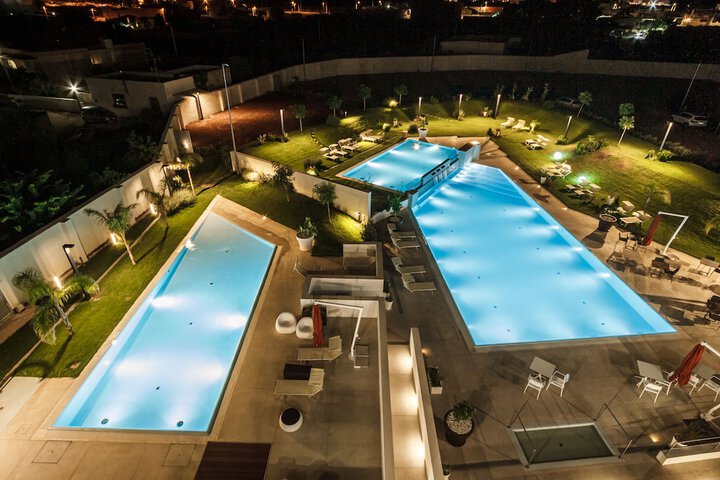 Pool 55 of 105