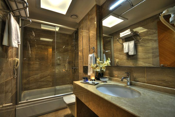Clean Restrooms