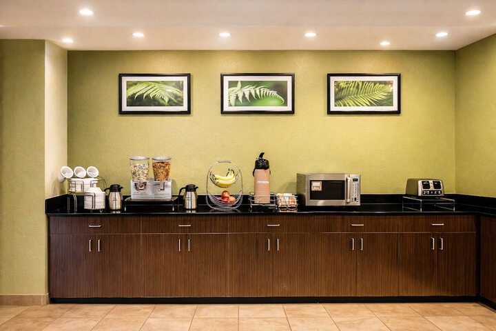 Breakfast buffet