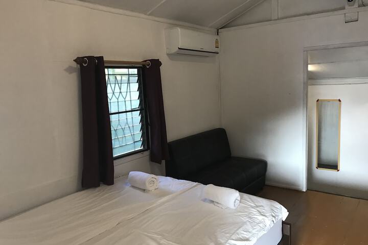 Room 2 of 21