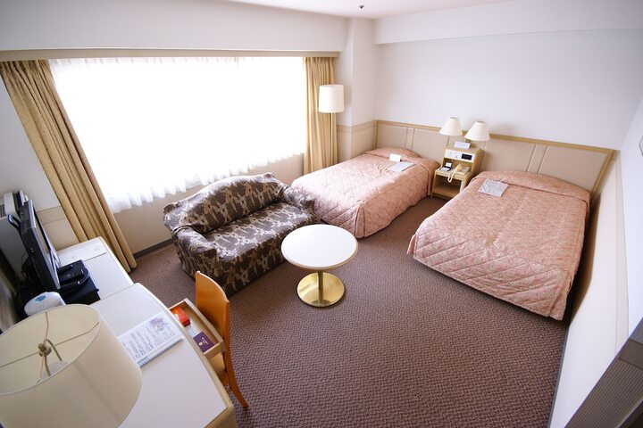 Room 6 of 23