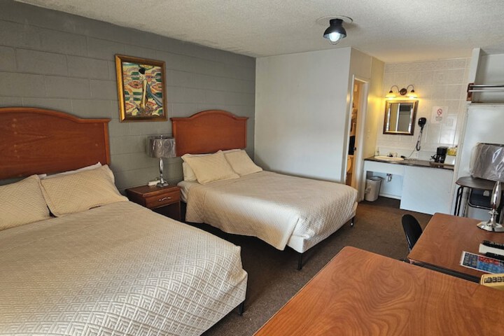 Room 15 of 30