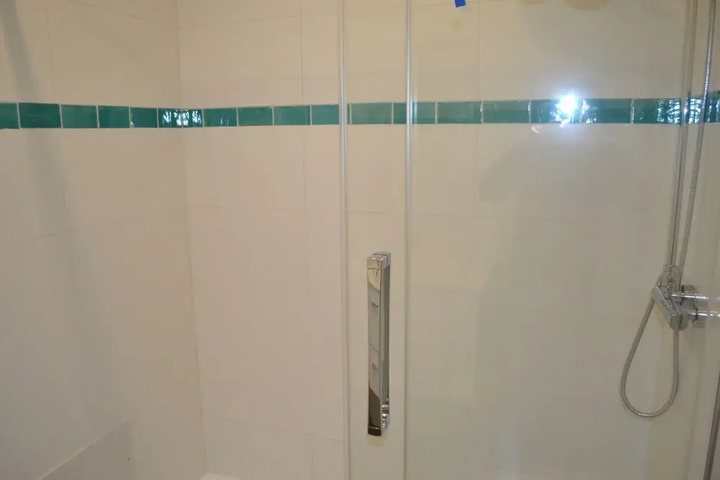 Room 8 of 15