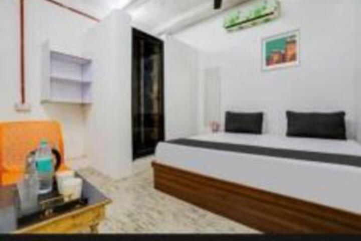 Hotel Nandani Palace