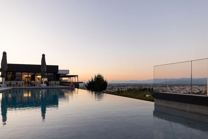 Pool 15 of 50