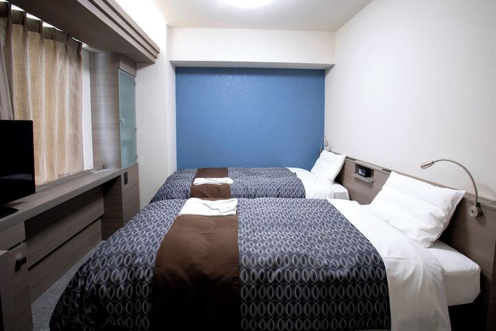 Room 15 of 51