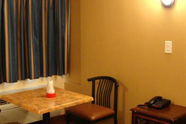 Suite Room