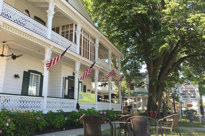 Exterior of Elaines Cape May Boutique Hotel