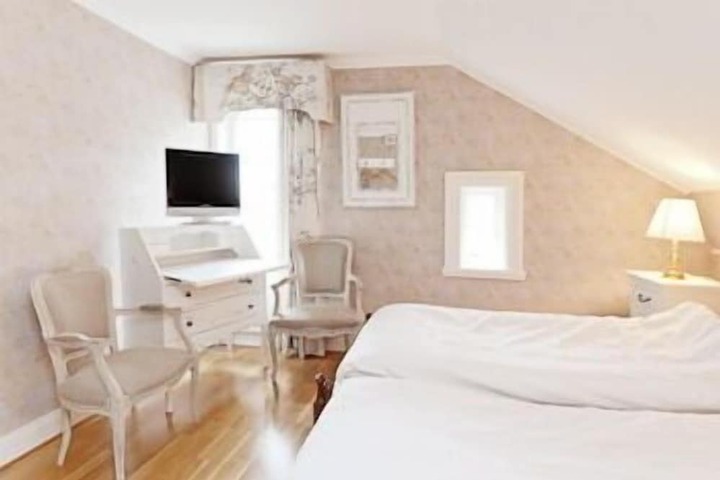Room 14 of 44