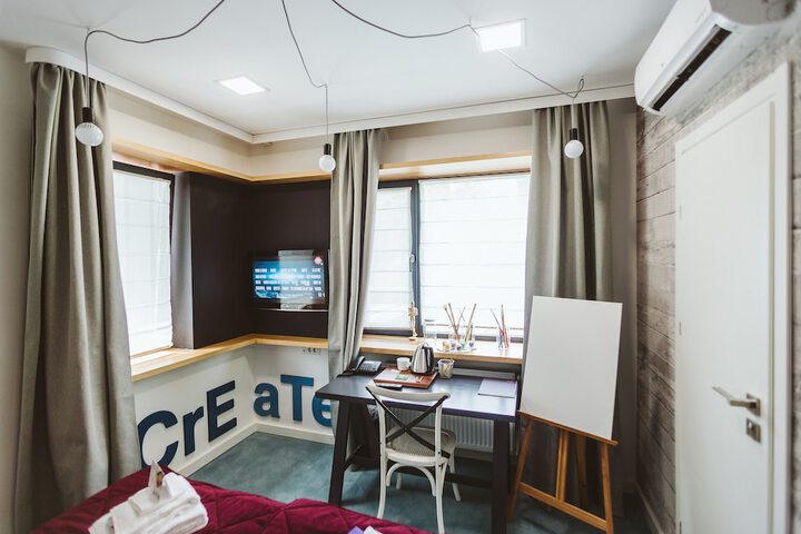Room 9 of 41