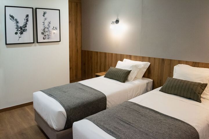 Room 4 of 78