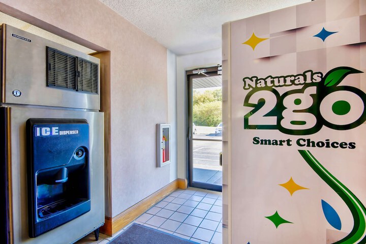 Hotel Interior 25 of 27