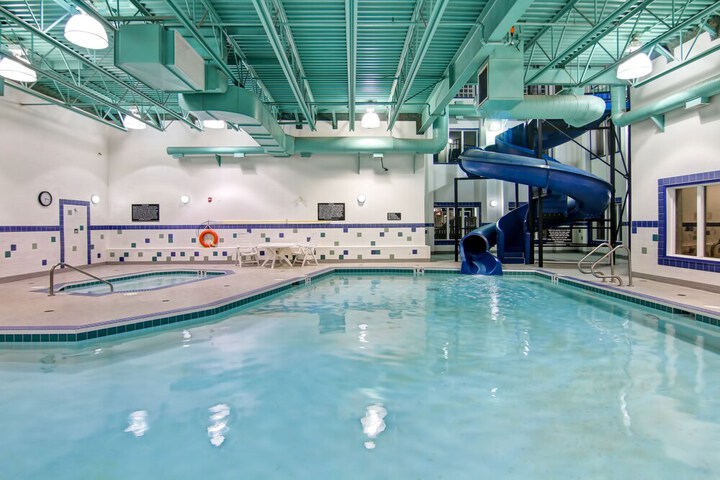 Pool 36 of 44