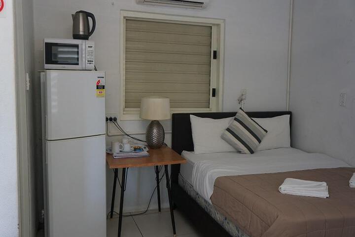 Room 3 of 6