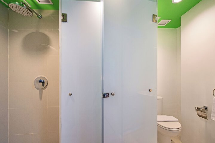 Room 20 of 31