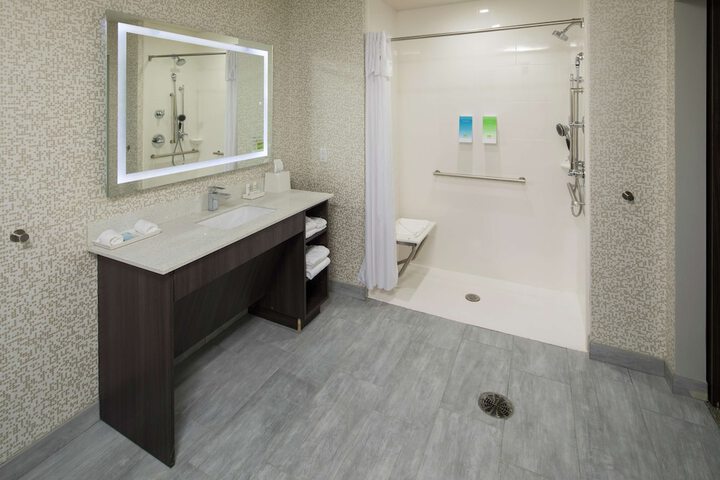 Bathroom shower