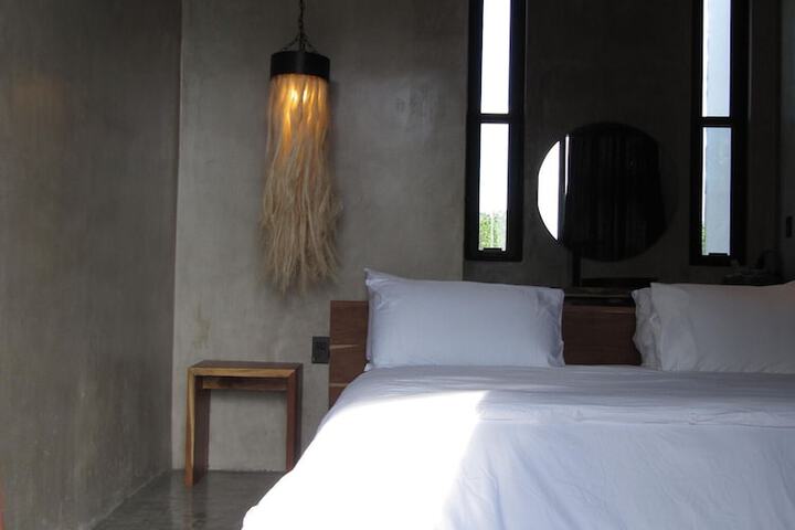 Room 26 of 60