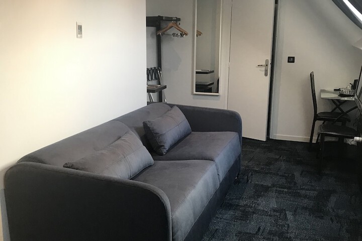 Room 41 of 173