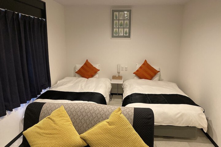 Room 25 of 53