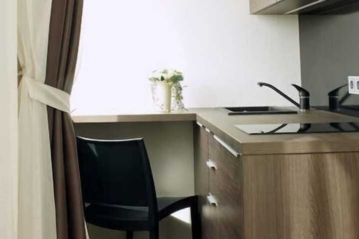 Private kitchenette