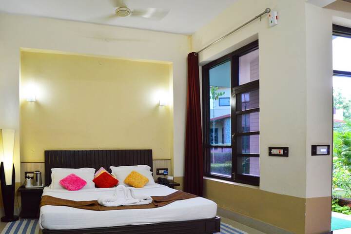 Room 3 of 56