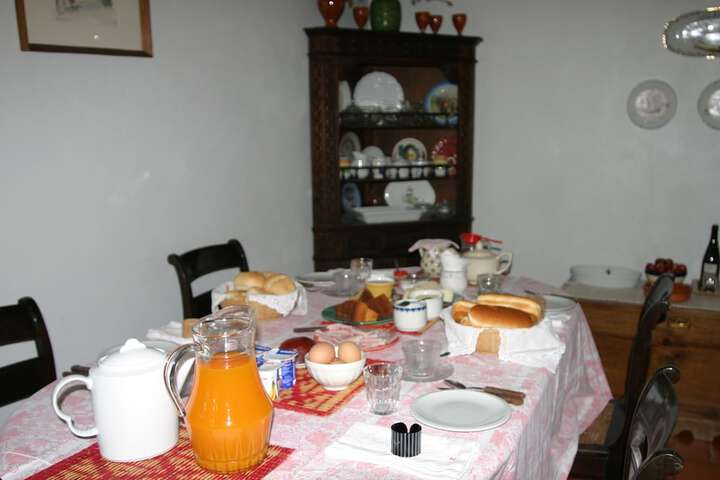 Breakfast/Coffee Service 16 of 38