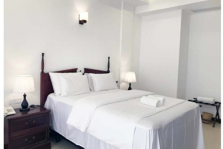 Room 15 of 170