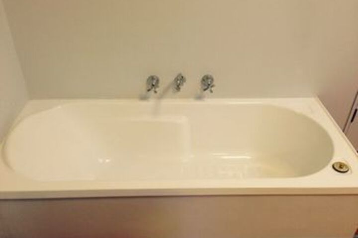 Room 118 of 191