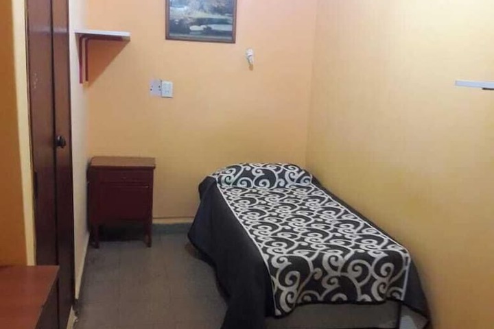 Room 15 of 18