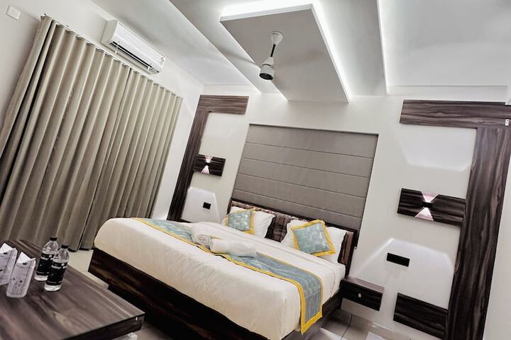 Room 3 of 58