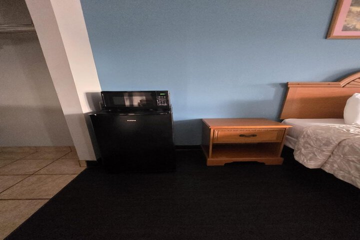 Room 11 of 15