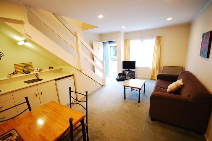 Room 19 of 28