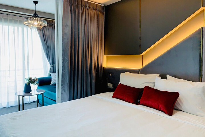 Room 17 of 164