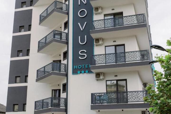 NOVUS Hotel