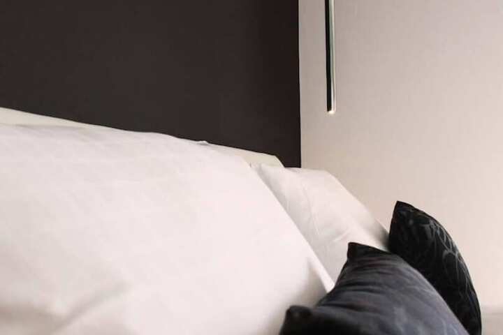 Room 9 of 44