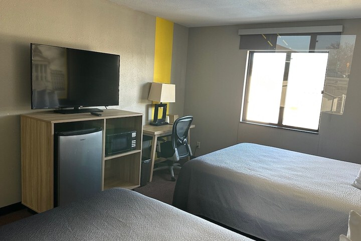 Room 11 of 26