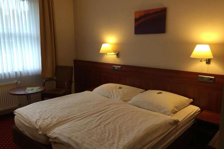 Room 12 of 47