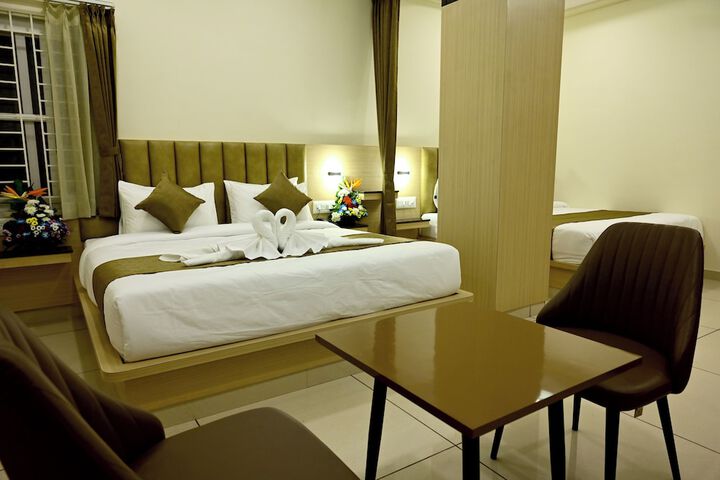 Room 14 of 32