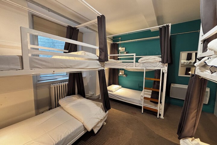 Room 42 of 75