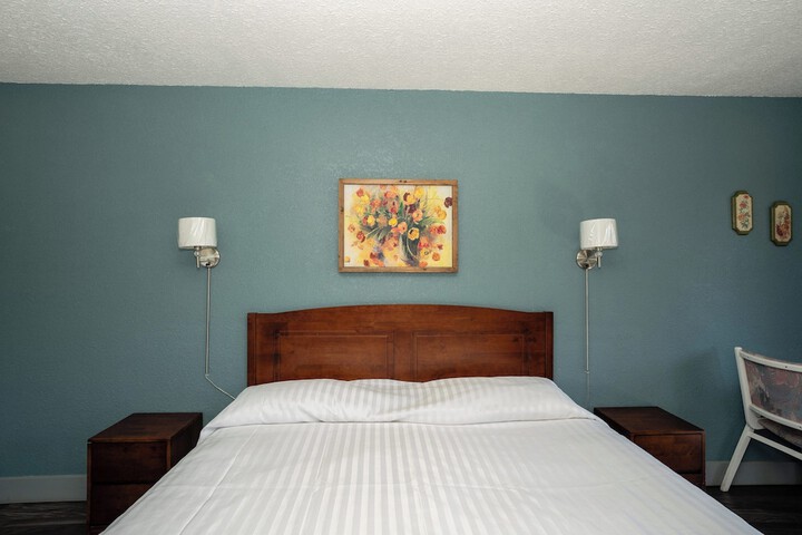 Room 22 of 53