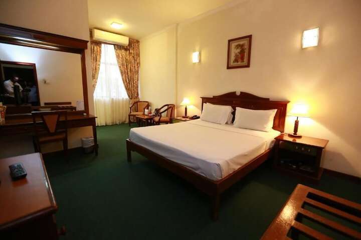Room 12 of 51