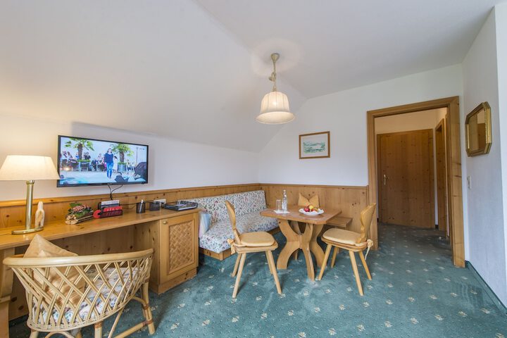 Room 9 of 41