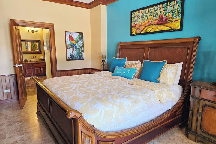 Room 20 of 927