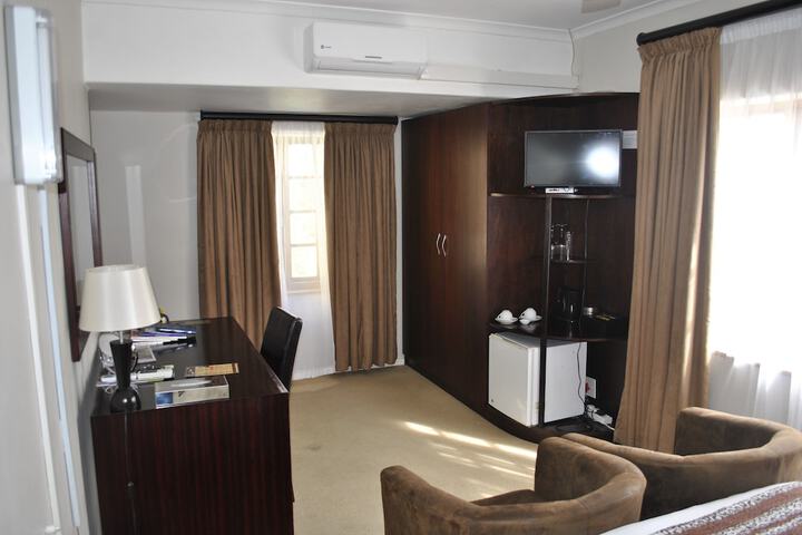 Room 17 of 109